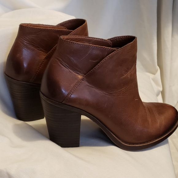 Women boots Lucky Brand. - Picture 2 of 5